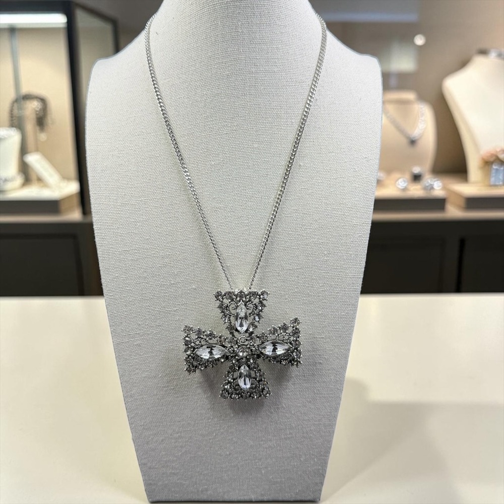 Premier Designs Rhinestone Cross Brooch Pendant Necklace 24in Silver Tone Gothic